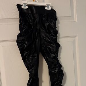 ALO Yoga Shiny Black Gathered Leggings